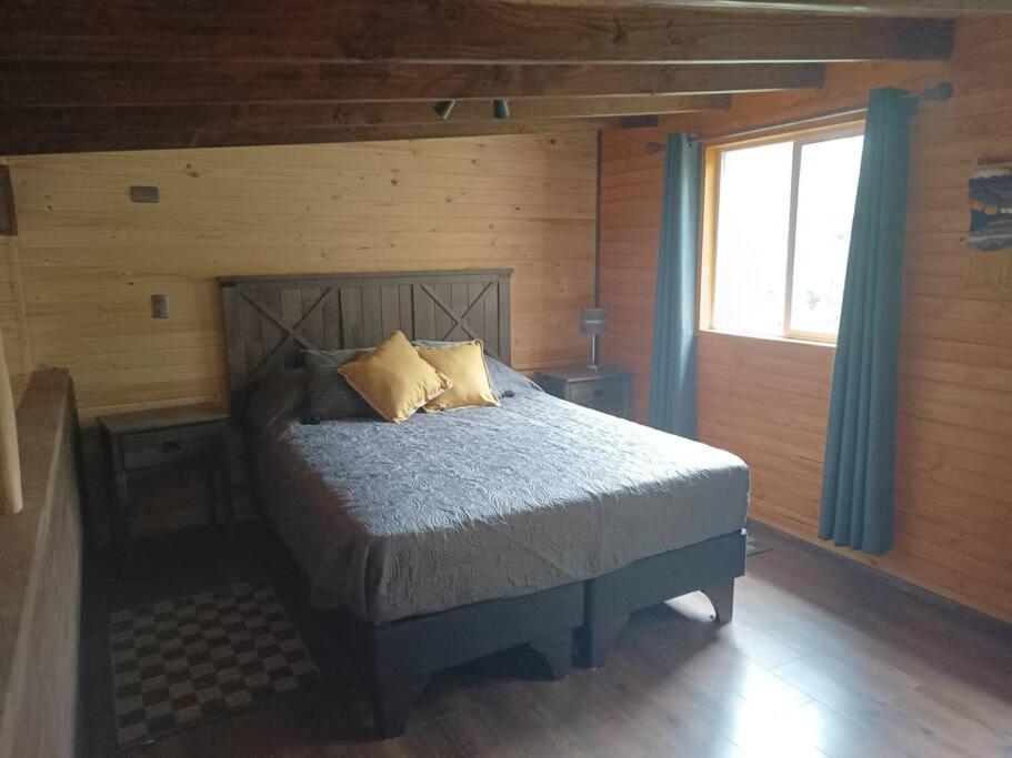 Cabaña en el bosque con opción tina caliente