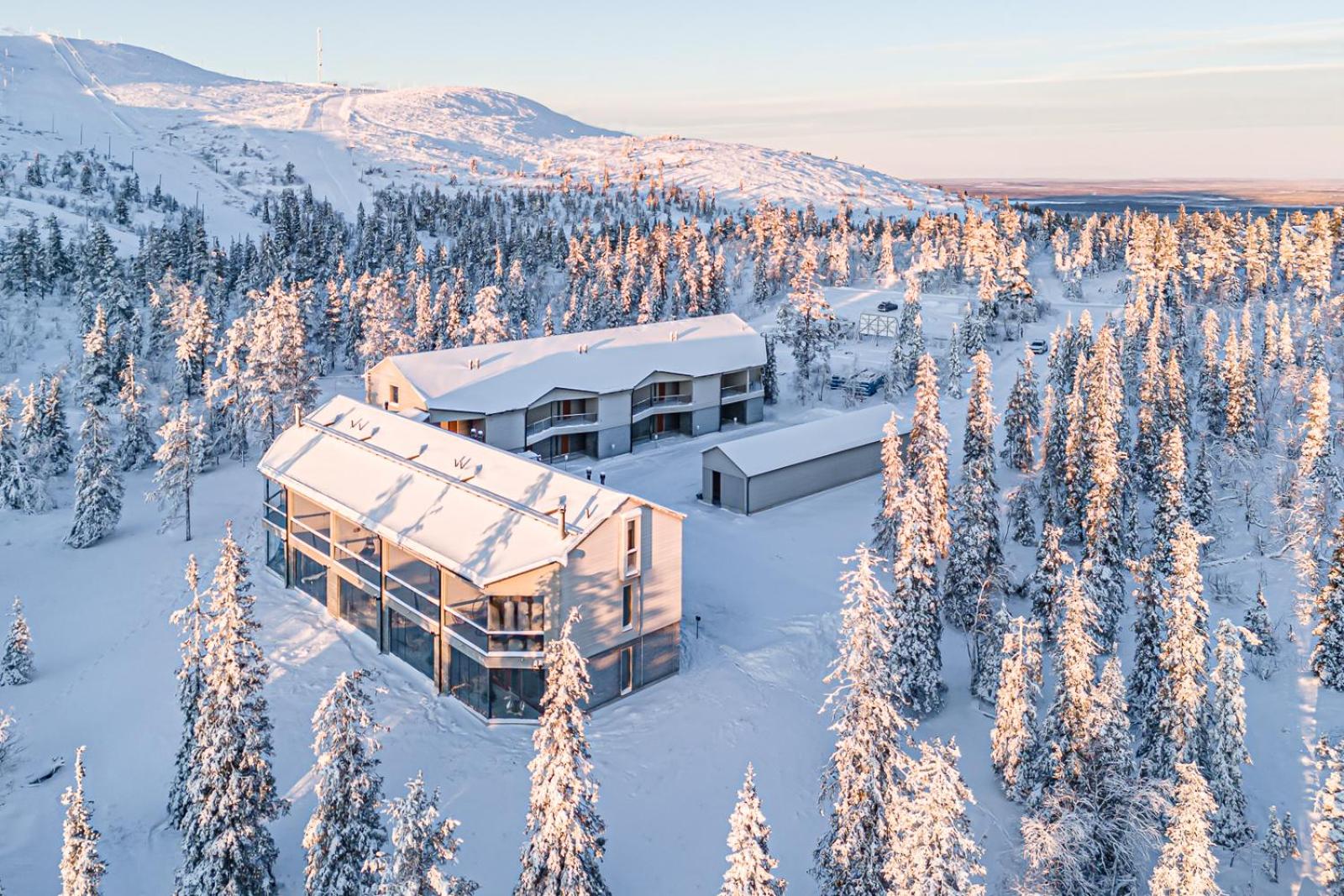 Horizon Chalet Ski-in Ski-out by Aavalevi