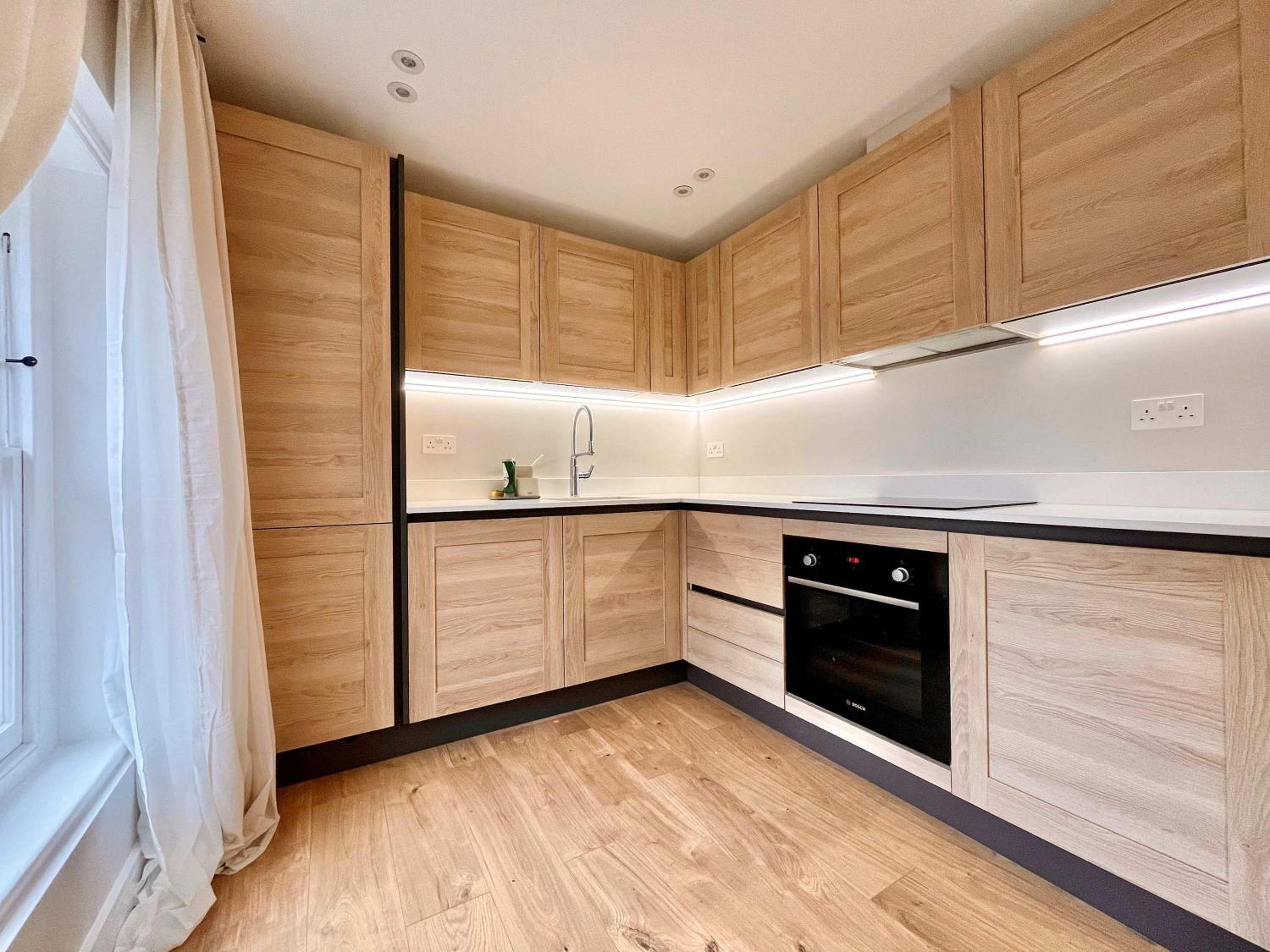 Farnham Vacations - Holly Apartment - Spacious Comfort Central Farnham - Property Image 9
