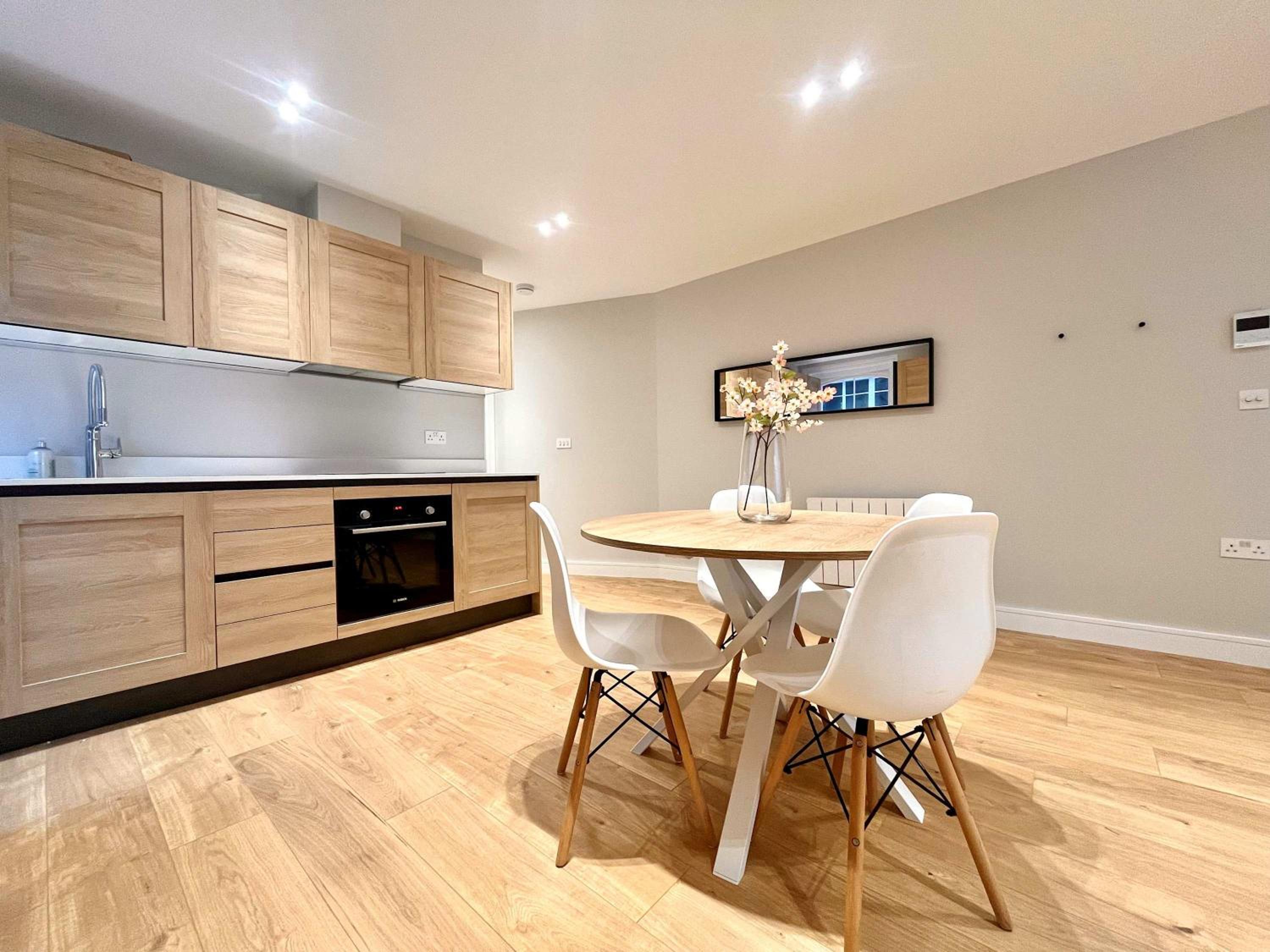Farnham Vacations - Oak Apartment - Warm  Cosy 1-bedroom apartment - Property Image 11