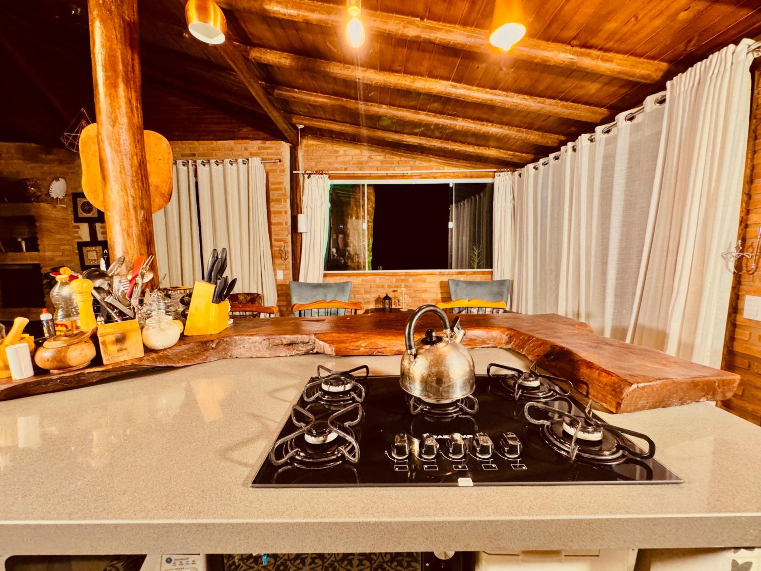 Rancho do Lagarto Pedra Azul - JACUZZI E ÁREA GOURMET