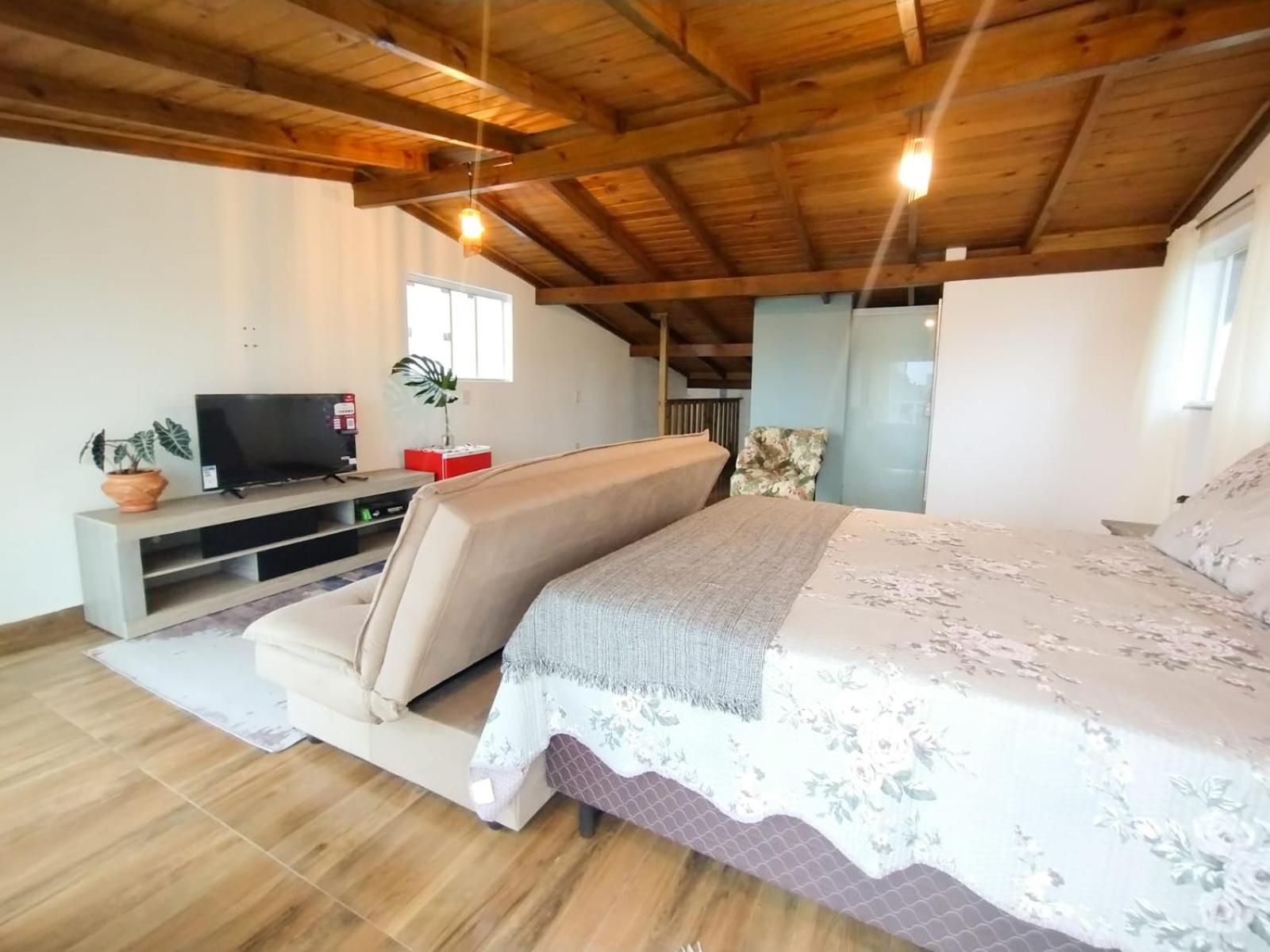 Casa aconchegante a 500 perto da praia
