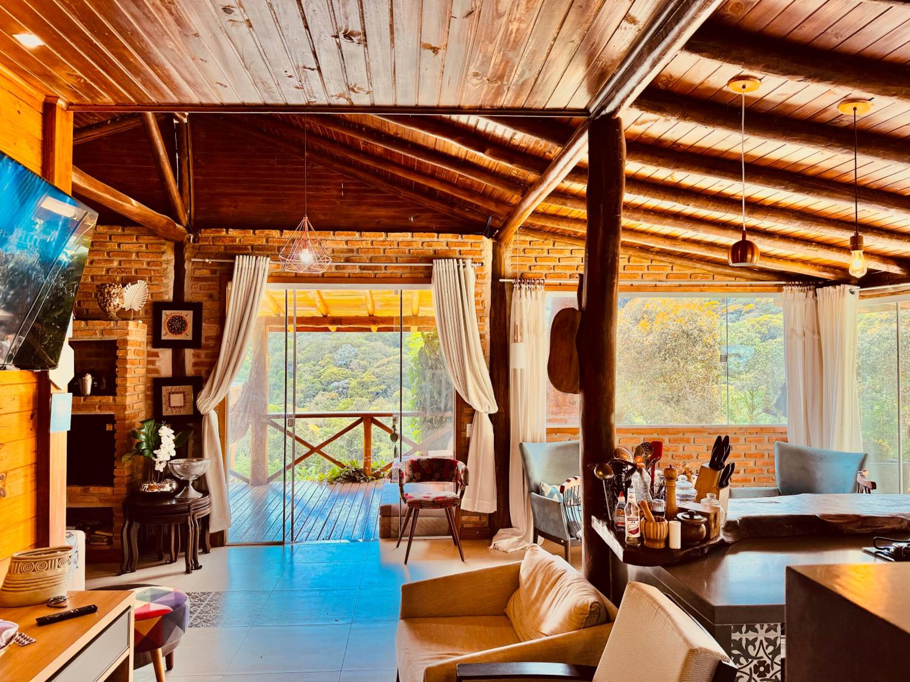 Rancho do Lagarto Pedra Azul - JACUZZI E ÁREA GOURMET
