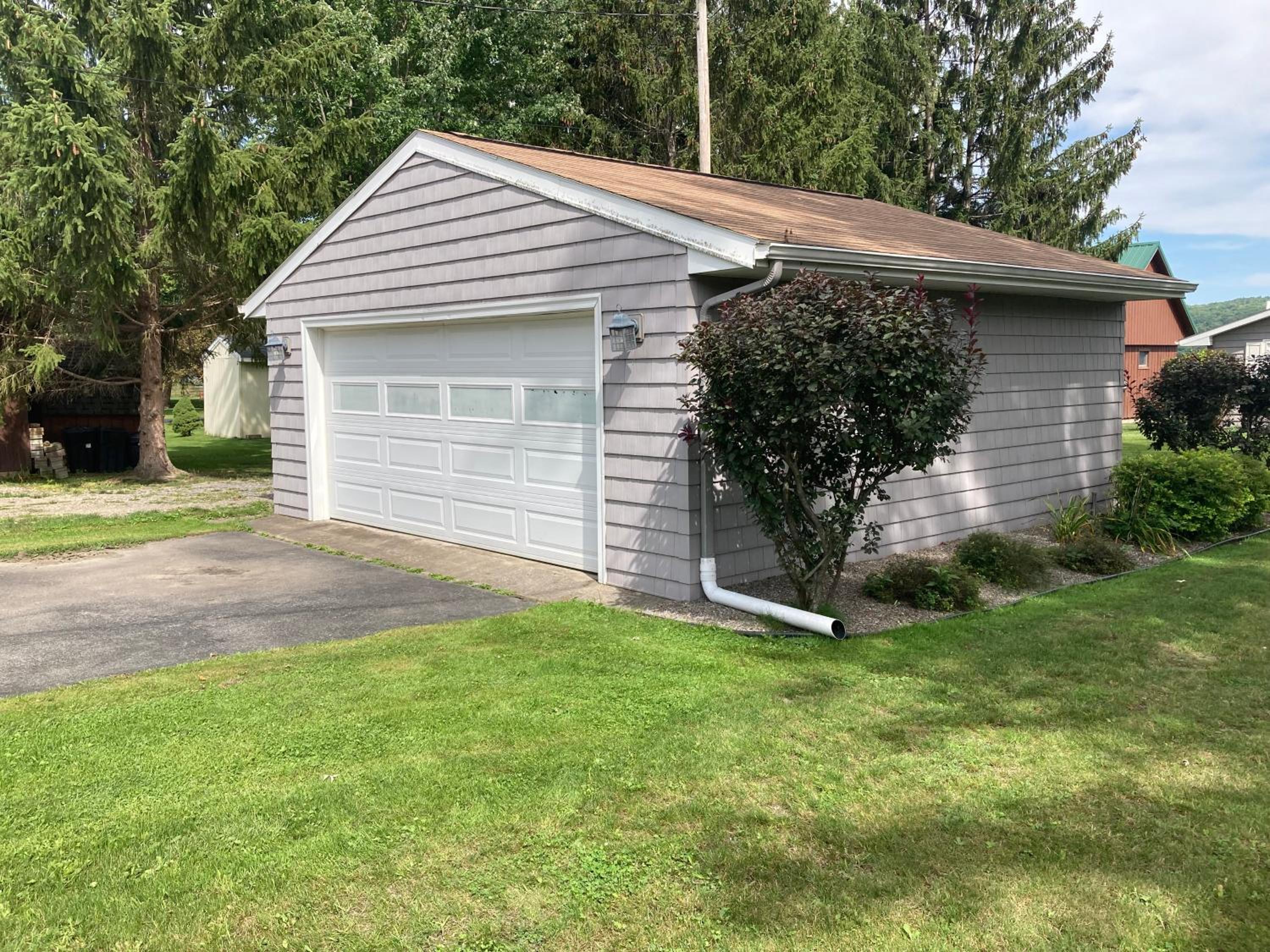 Newly renovated cottage with AC view 5