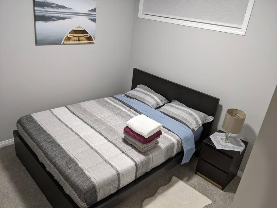 Lovely 2Bd 1Bth suite Free pking separated HVAC