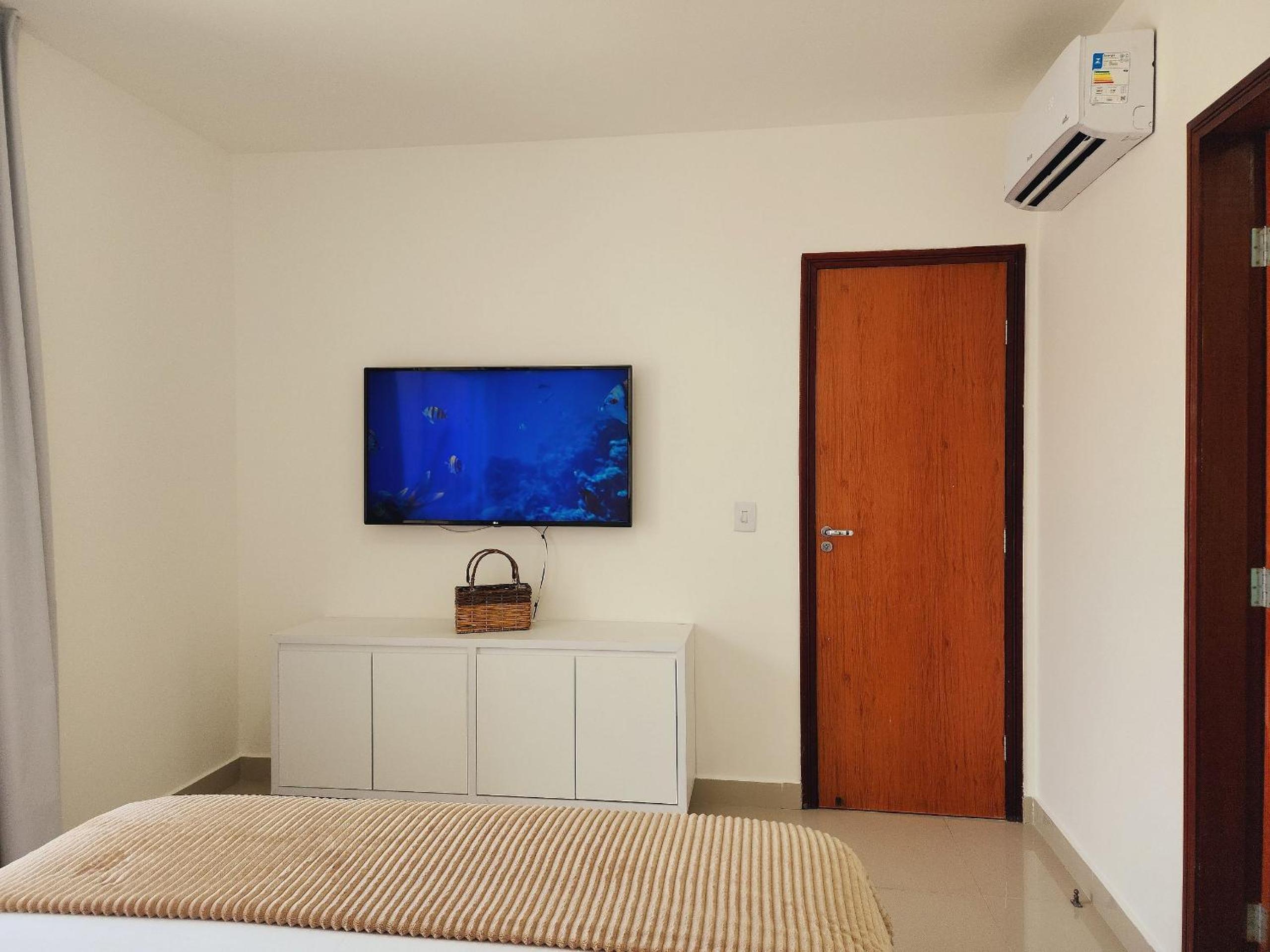 JPN09 - Duplex em cond. fechado próx. à praia