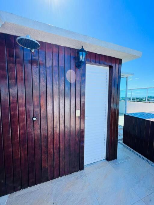 Cobertura Duplex Com Piscina e Vista mar