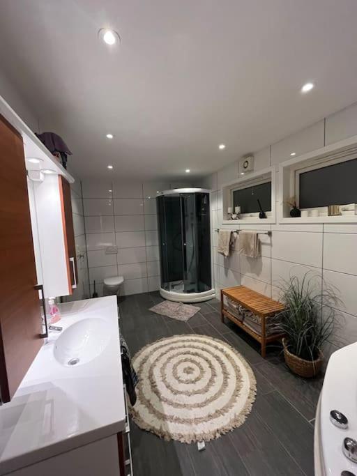 3 bedroom Villa, close to cable car, with sauna