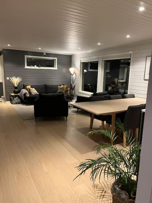 3 bedroom Villa, close to cable car, with sauna