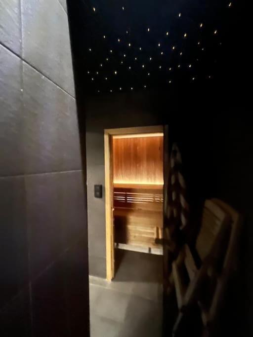 3 bedroom Villa, close to cable car, with sauna