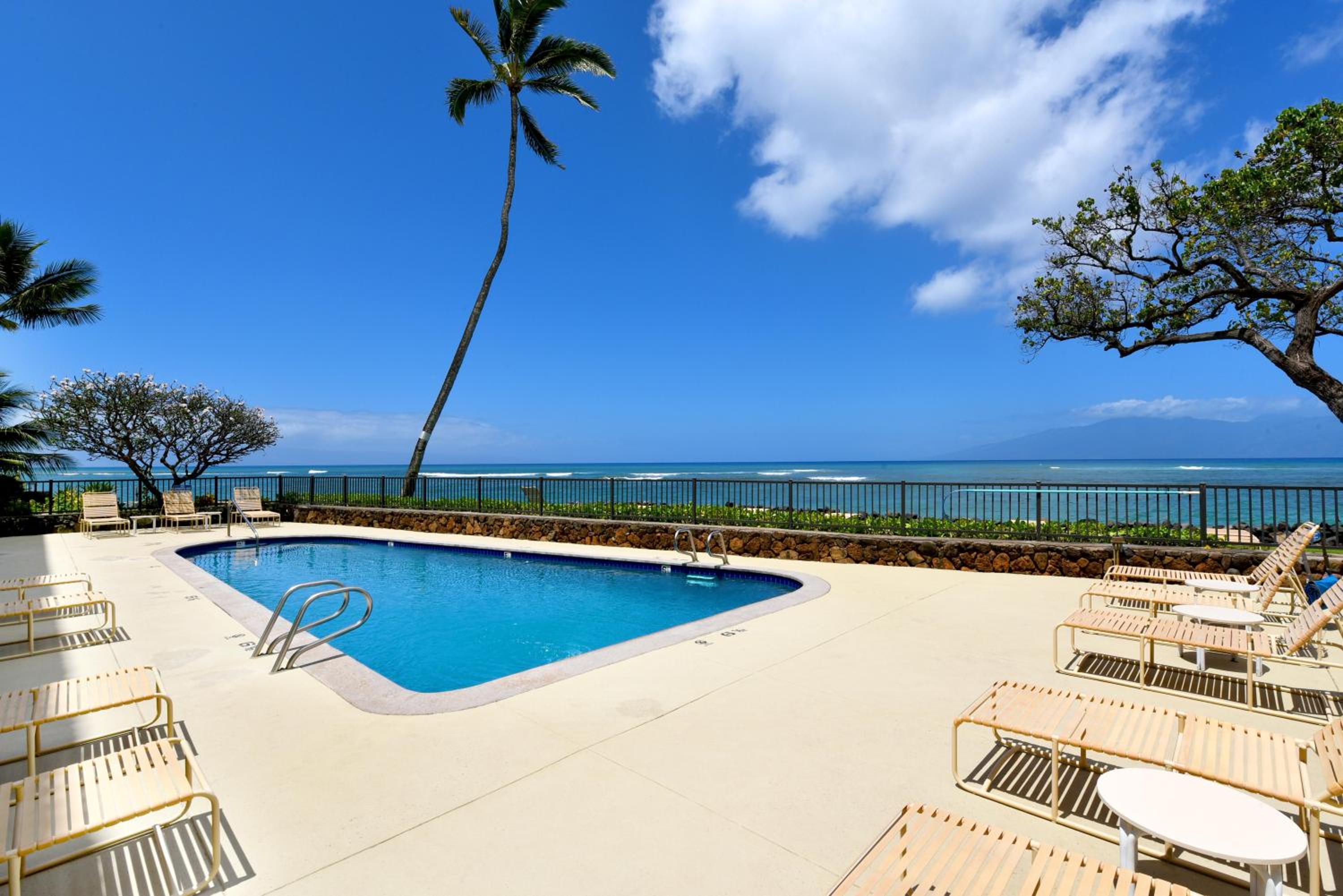 Kahana Reef 221 · KR 221 BeachFront Condo w Ocean Views Pool BBQ