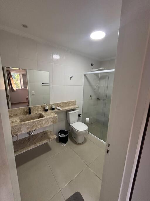 Cobertura com piscina privativa e churrasqueira