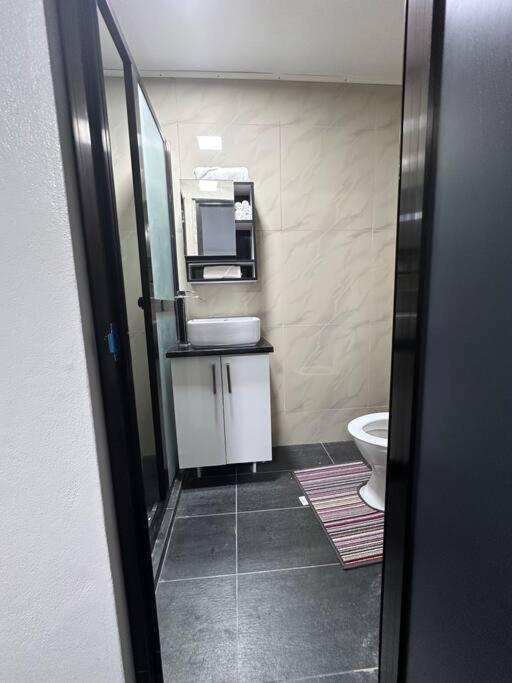 3 Bedroom Modern Executive Flat in Namadi Heights - view 9