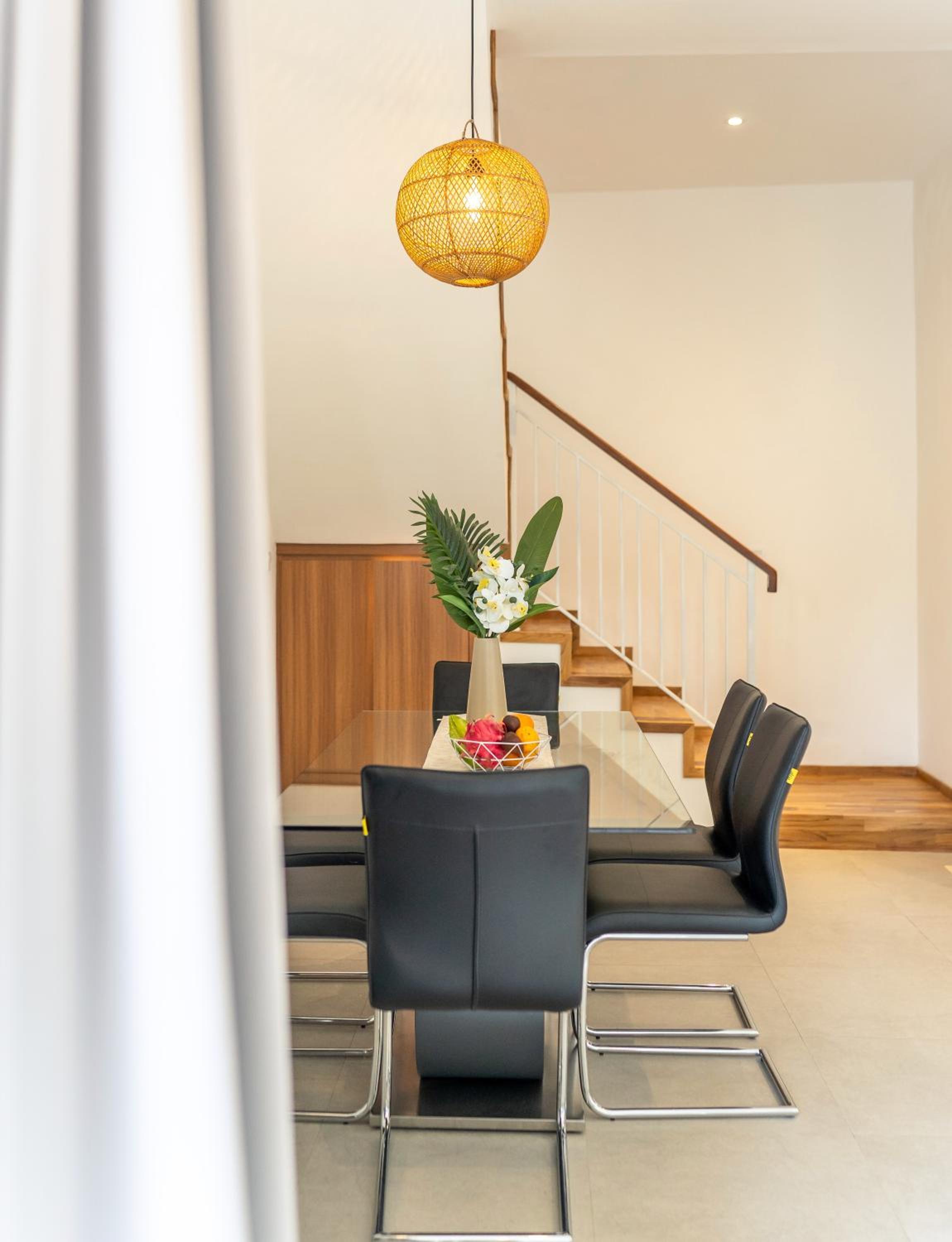 Private Villa Uluwatu - 4BR - Pool - Rooftop Sunset Bar - 7 mins to Melasti Beach