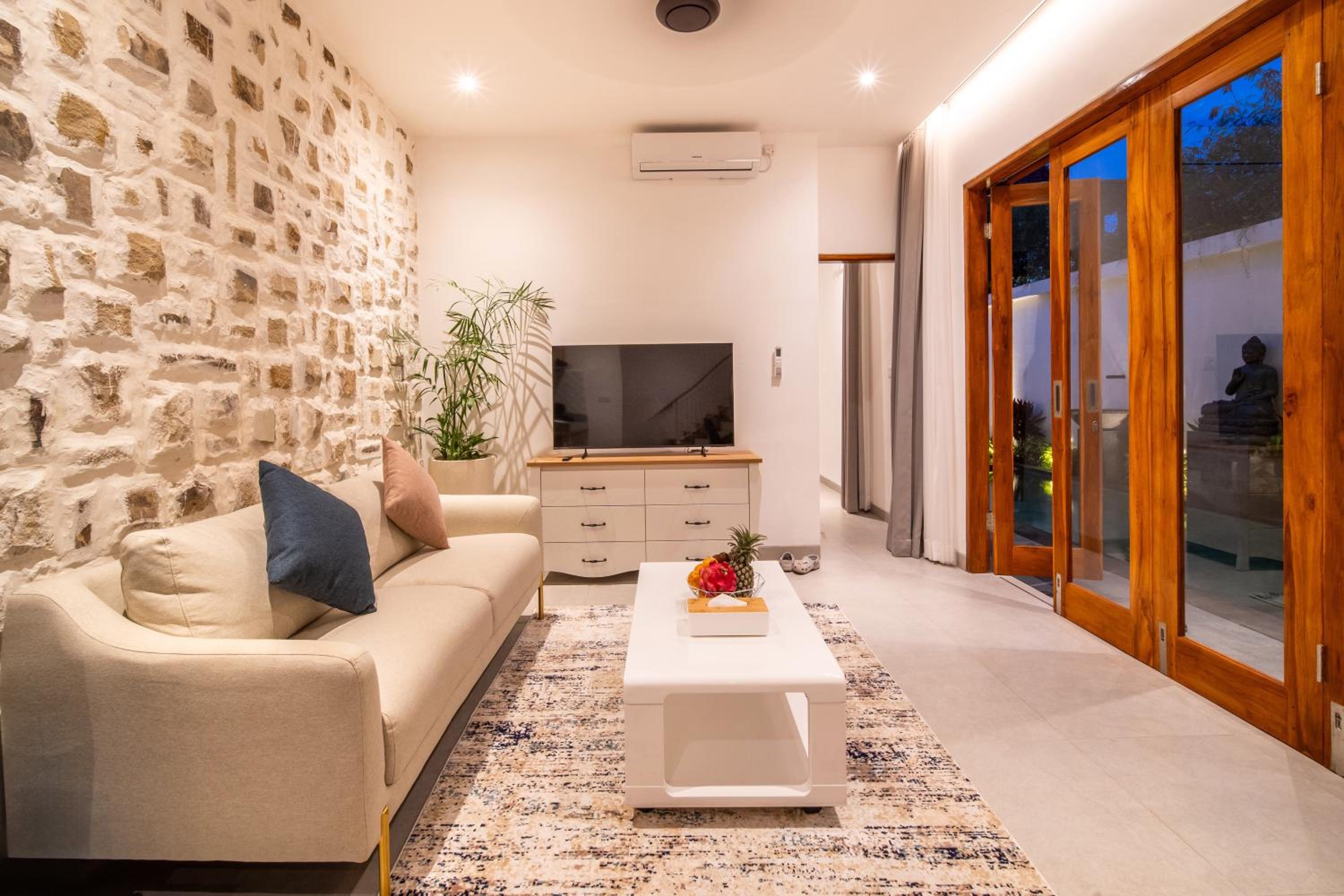 Private Villa Uluwatu - 4BR - Pool - Rooftop Sunset Bar - 7 mins to Melasti Beach