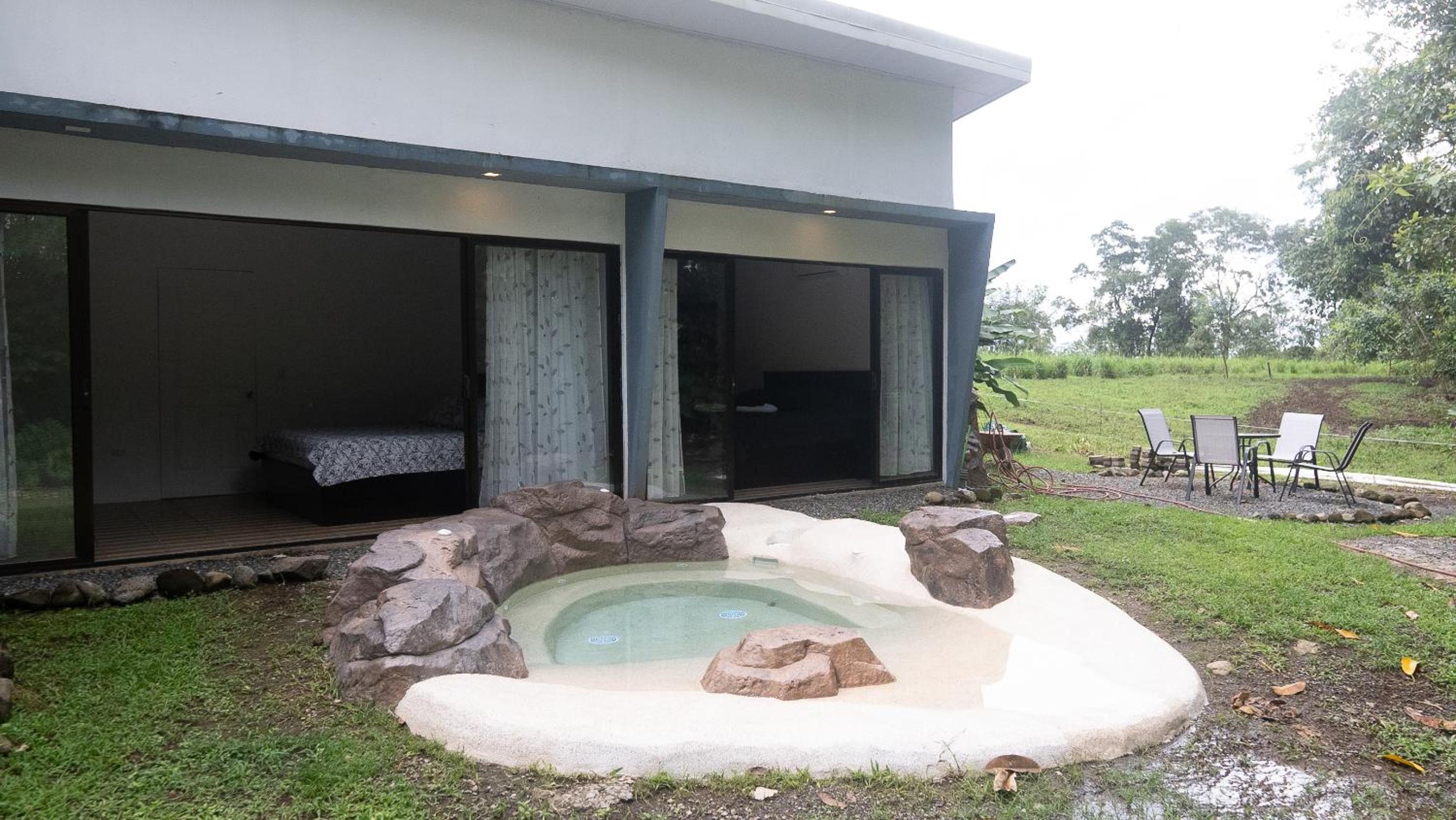 Holly House La Fortuna