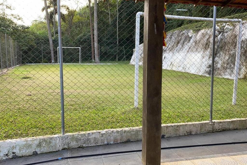Lindo sítio com área de lazer completa!!!