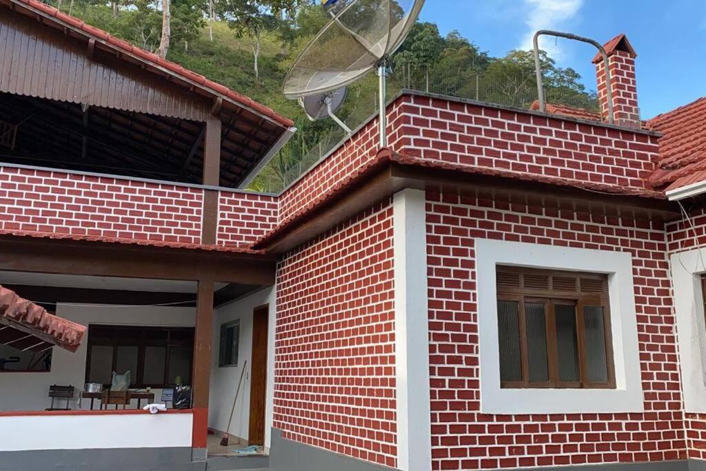 Lindo sítio com área de lazer completa!!!
