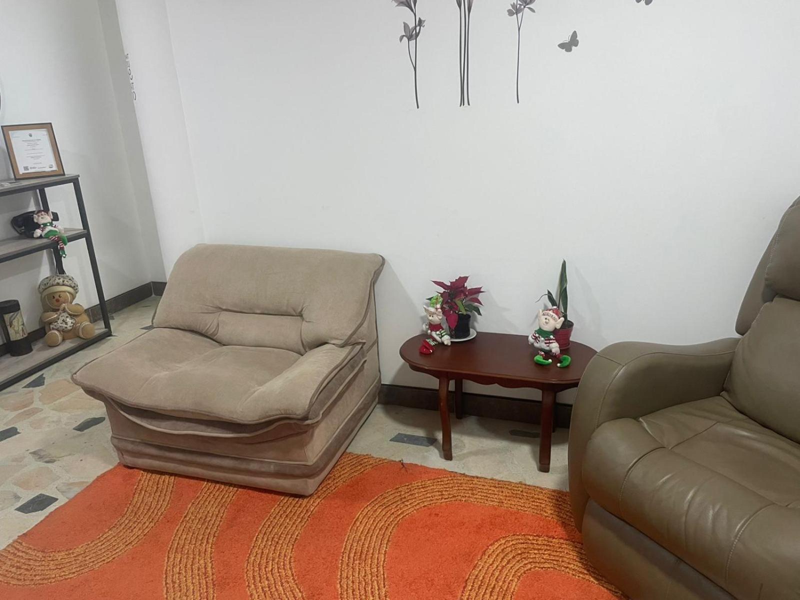 Room cerca al aeropuerto