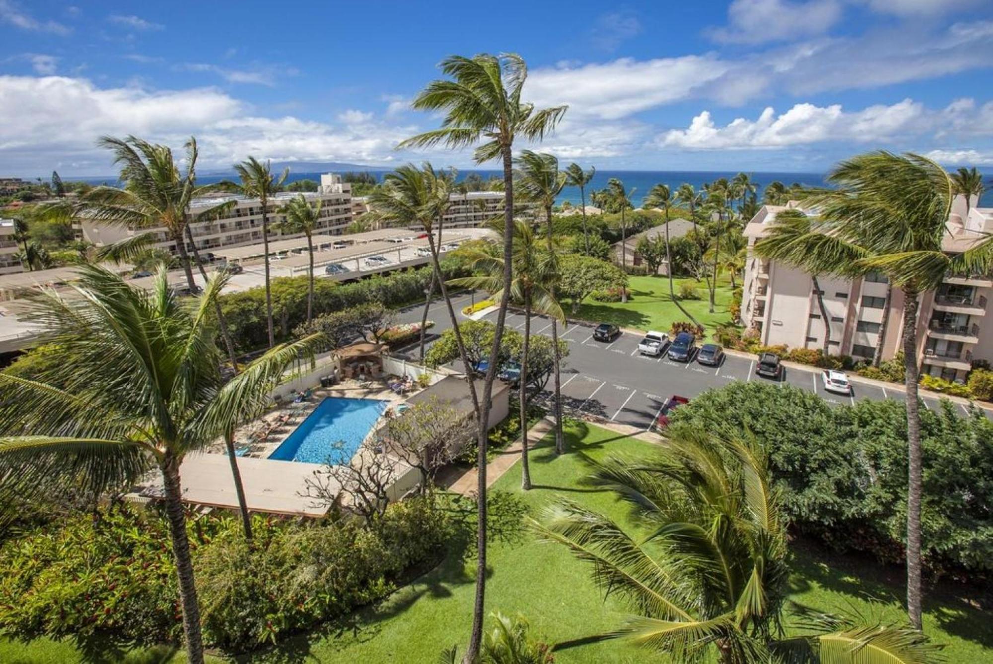 Kihei Akahi C302 · AKH C302 Spacious 2BD Condo w Ocean Breeze AC