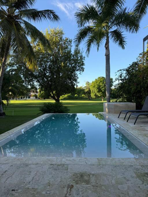 Luxury Villa with infinity pool