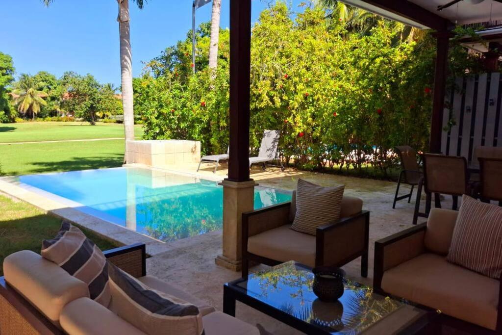 Luxury Villa with infinity pool
