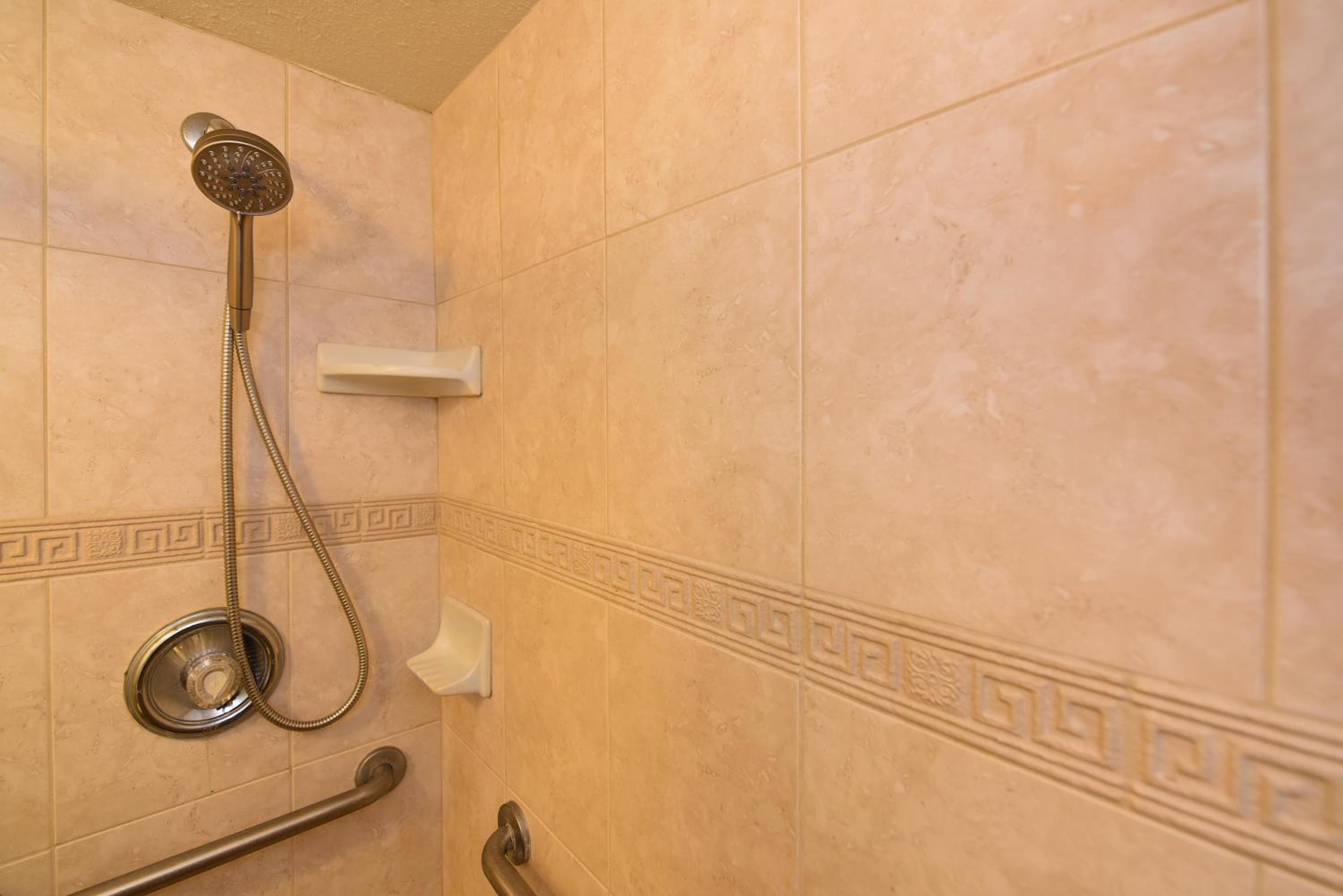 Kihei Akahi C616 · AKH C616 Cozy Condo Near Beach w Ocean View P