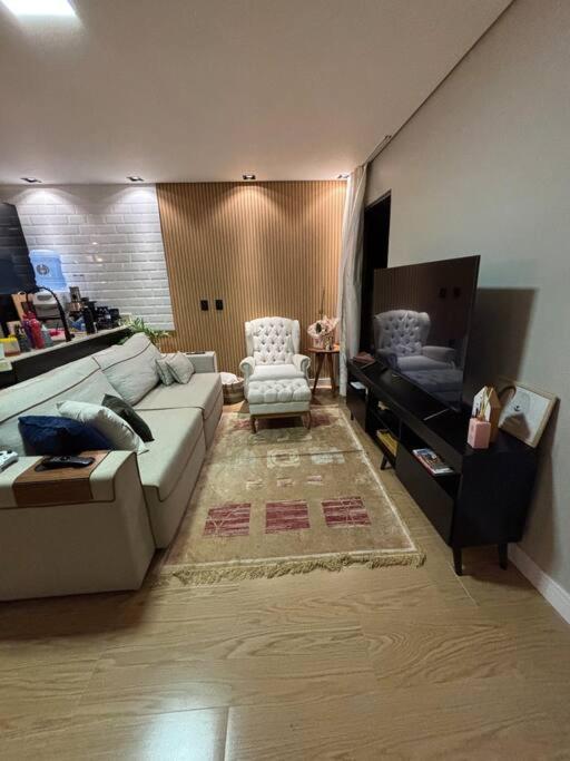Apartamento na Praia Brava, 150m do mar