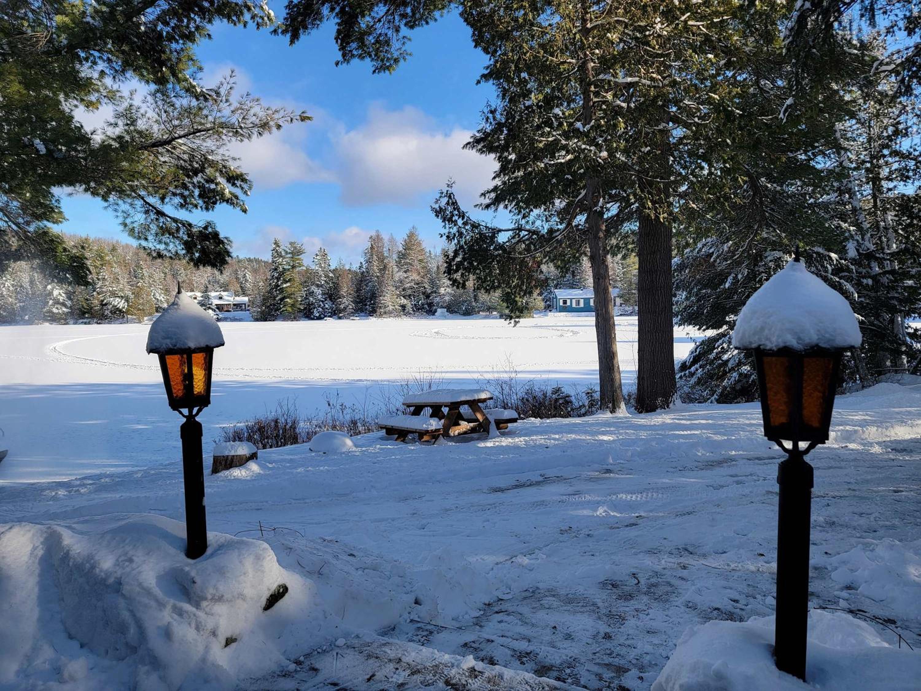 Le Cozy de St-Come - Lake front- boats