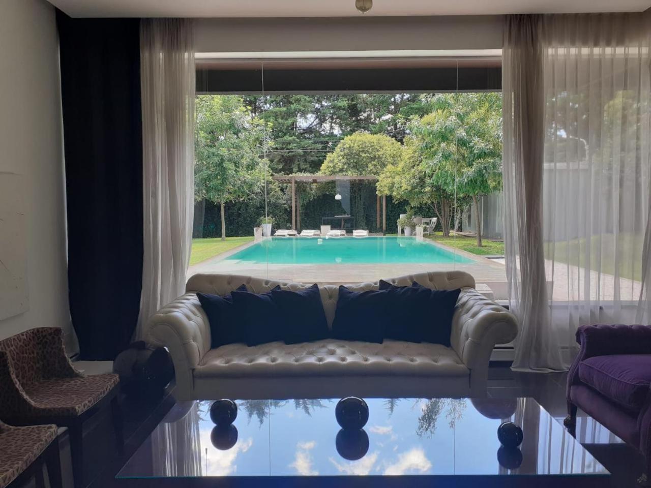 PILAR BARRIO PRIVADO con AMENITIES CASA 6 AMB CON PISCINA