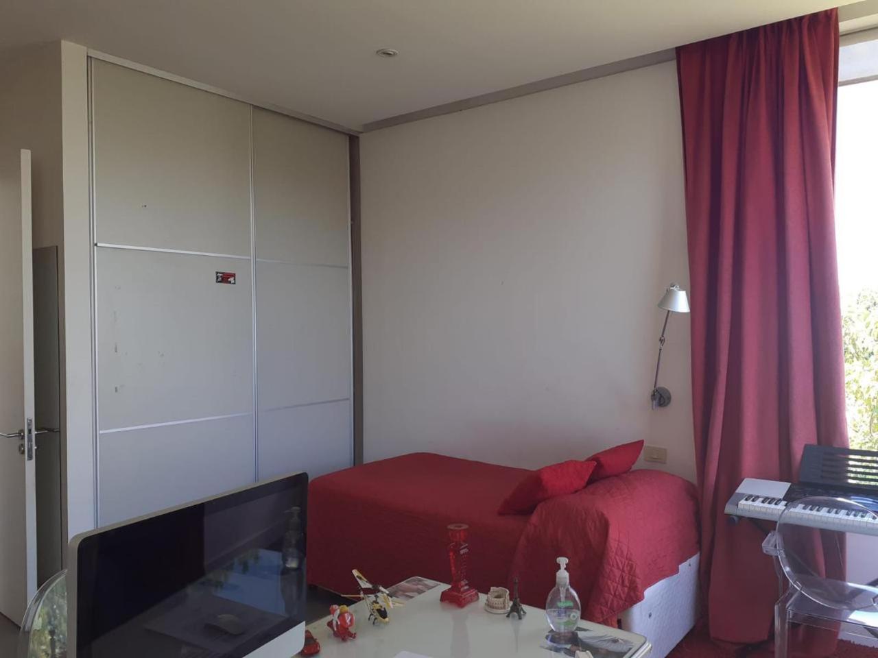 PILAR BARRIO PRIVADO con AMENITIES CASA 6 AMB CON PISCINA