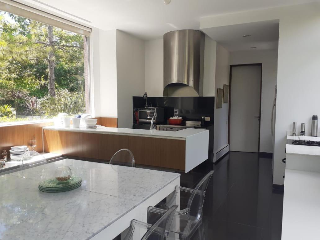 PILAR BARRIO PRIVADO con AMENITIES CASA 6 AMB CON PISCINA