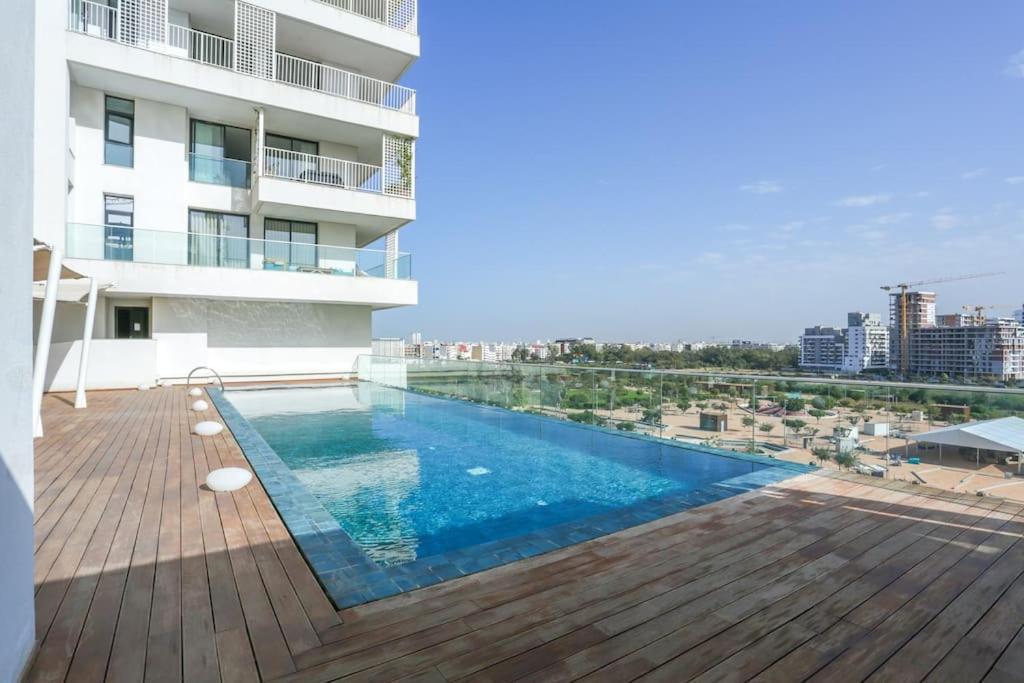 Résidence Luxuria - Rooftop Pool