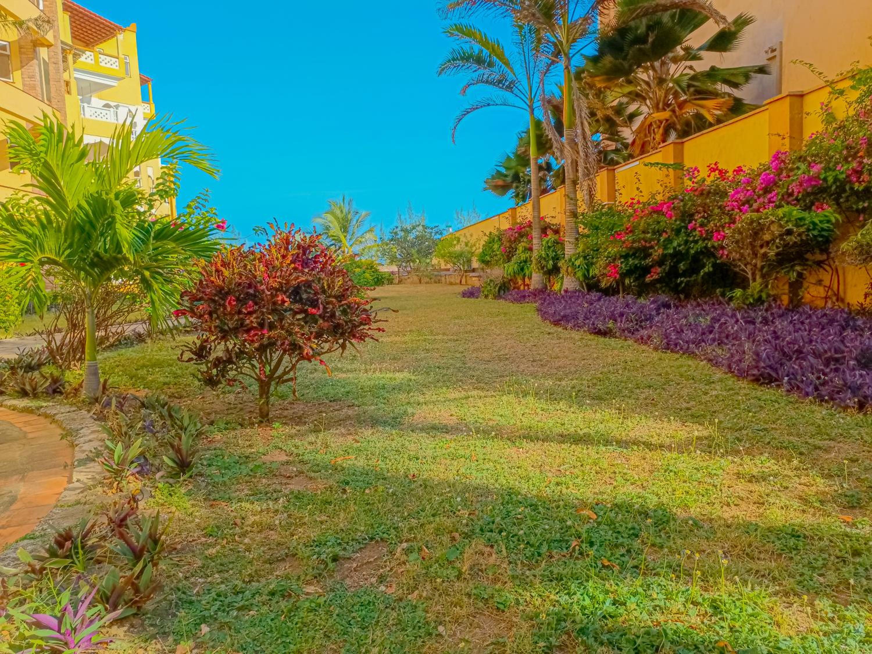 Wavecrest Luxe Living