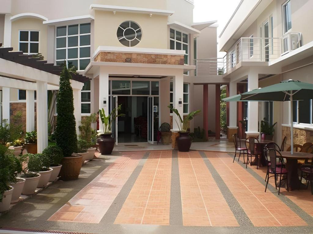 Regal Plaza Hotel