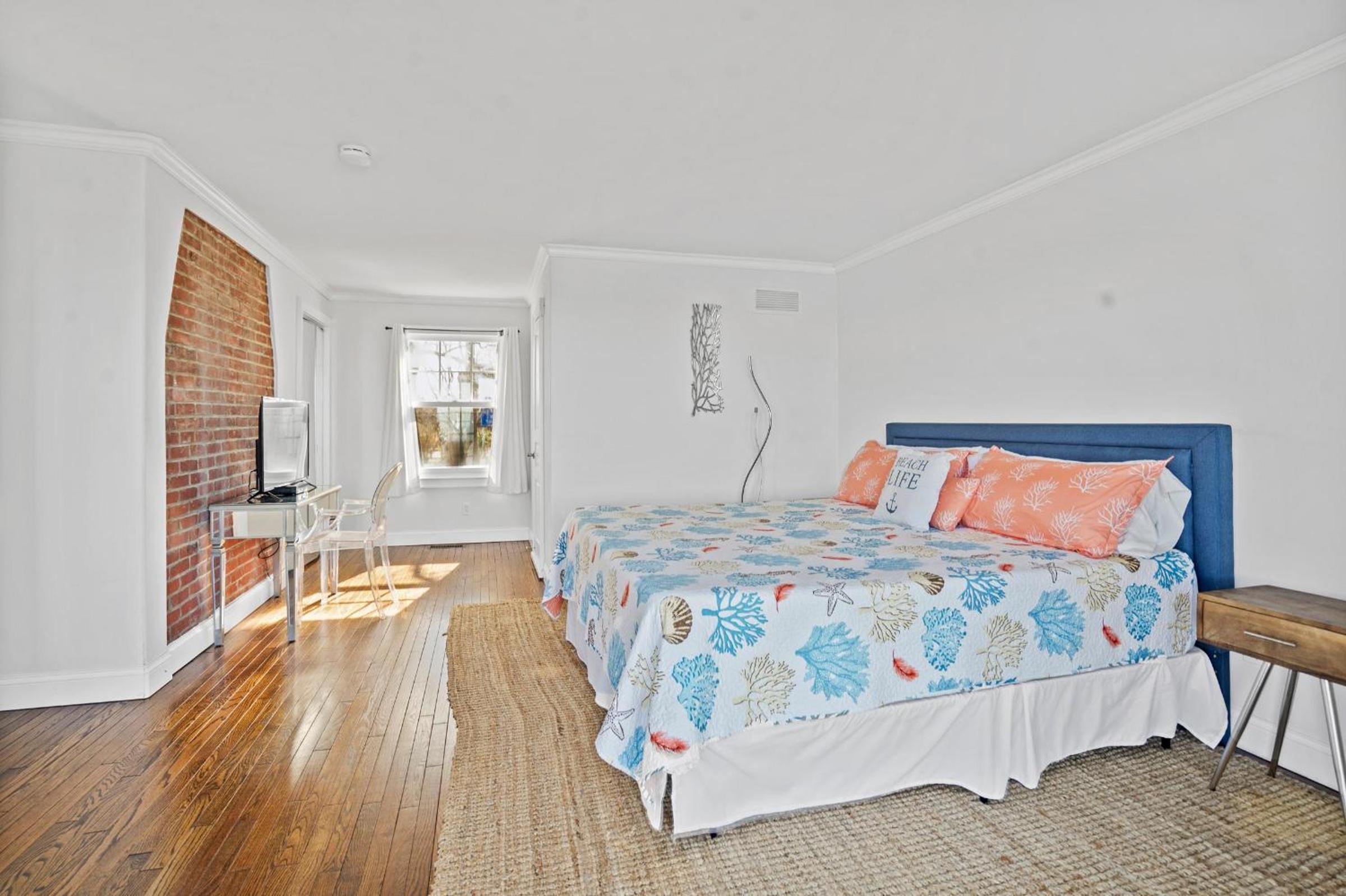 Sea Breeze Paradise: Beachfront & Panoramic Views view 4