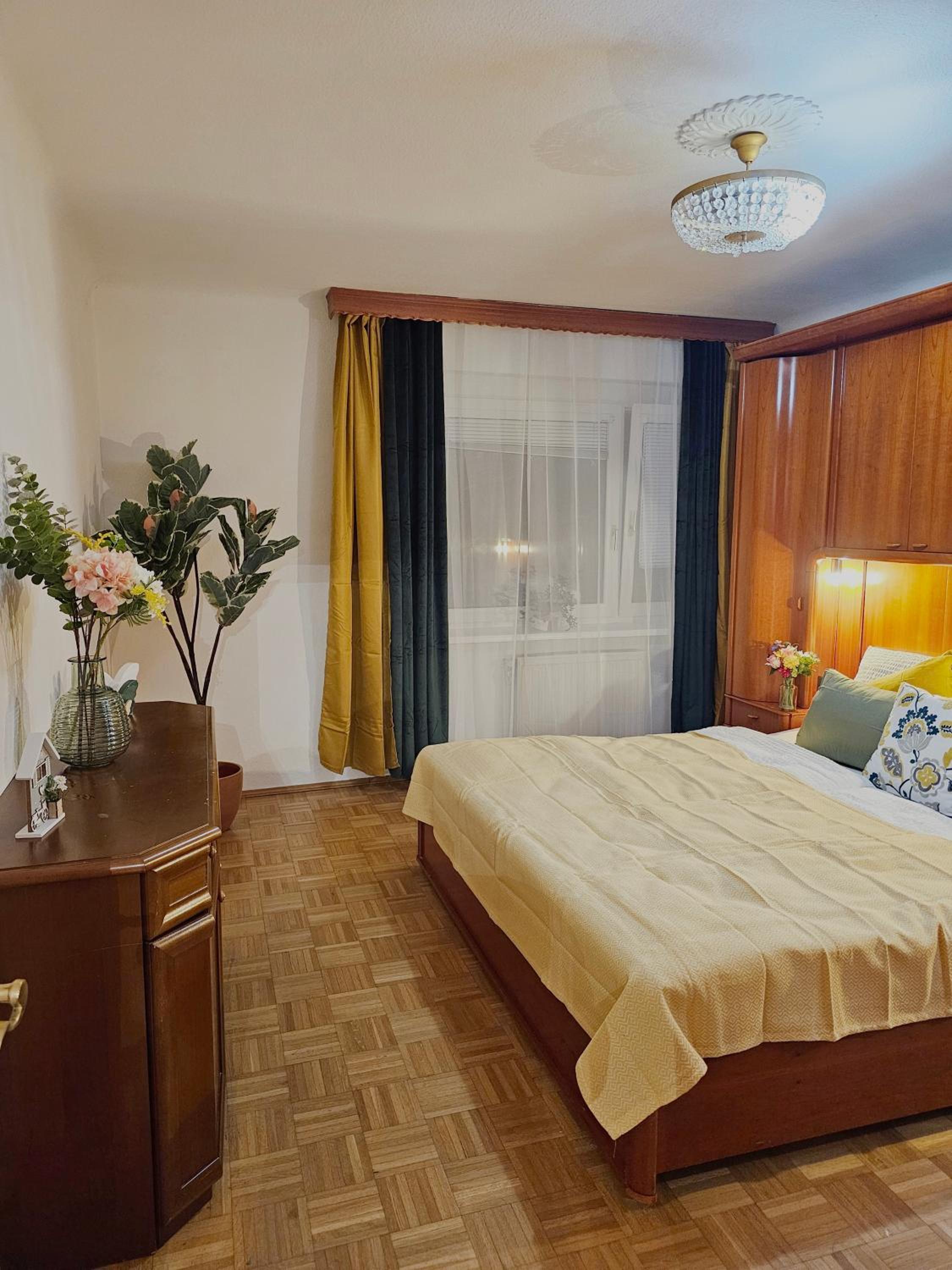 3 Room Apartment 1 minute from U-bahn U4