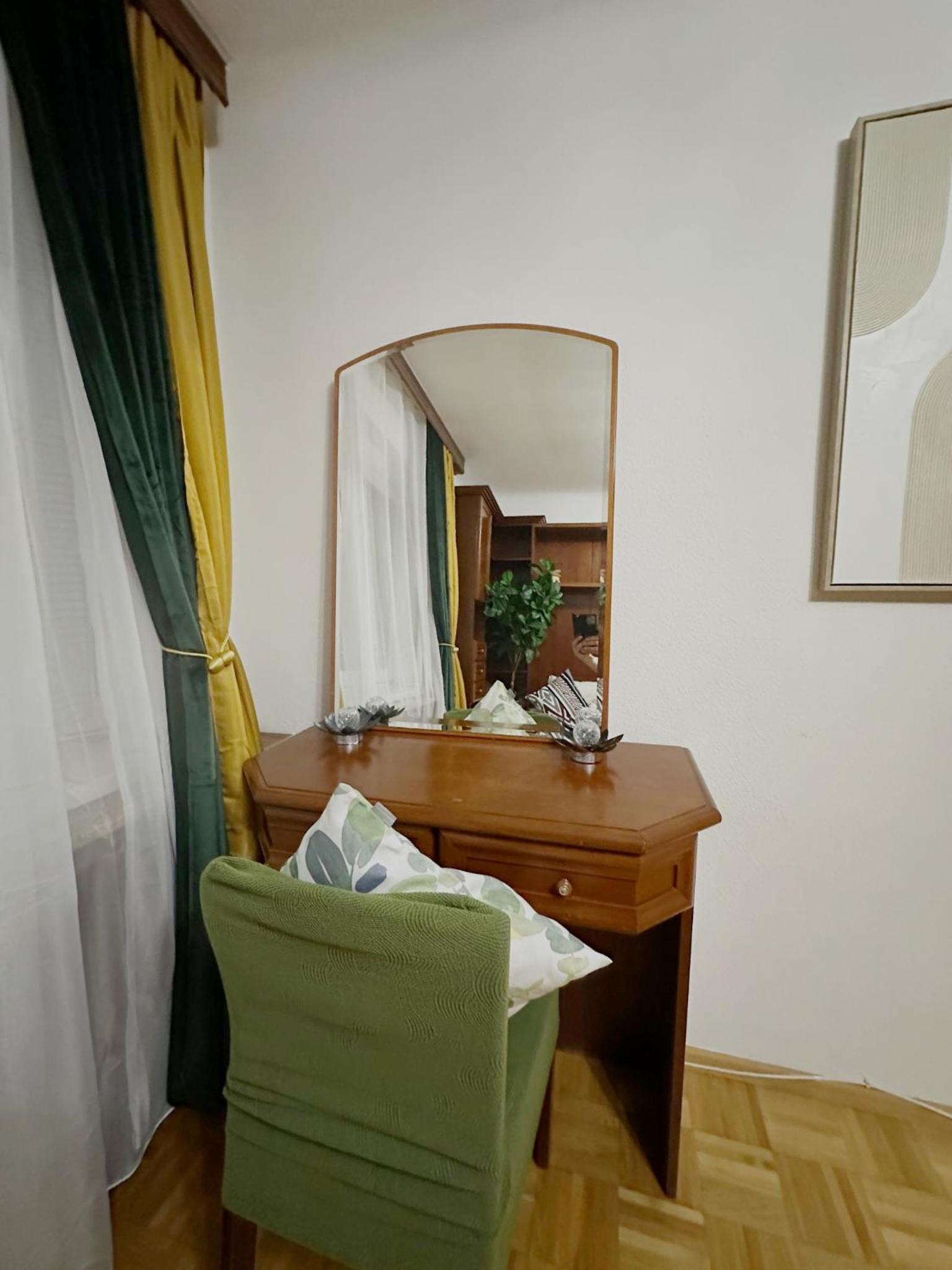 3 Room Apartment 1 minute from U-bahn U4