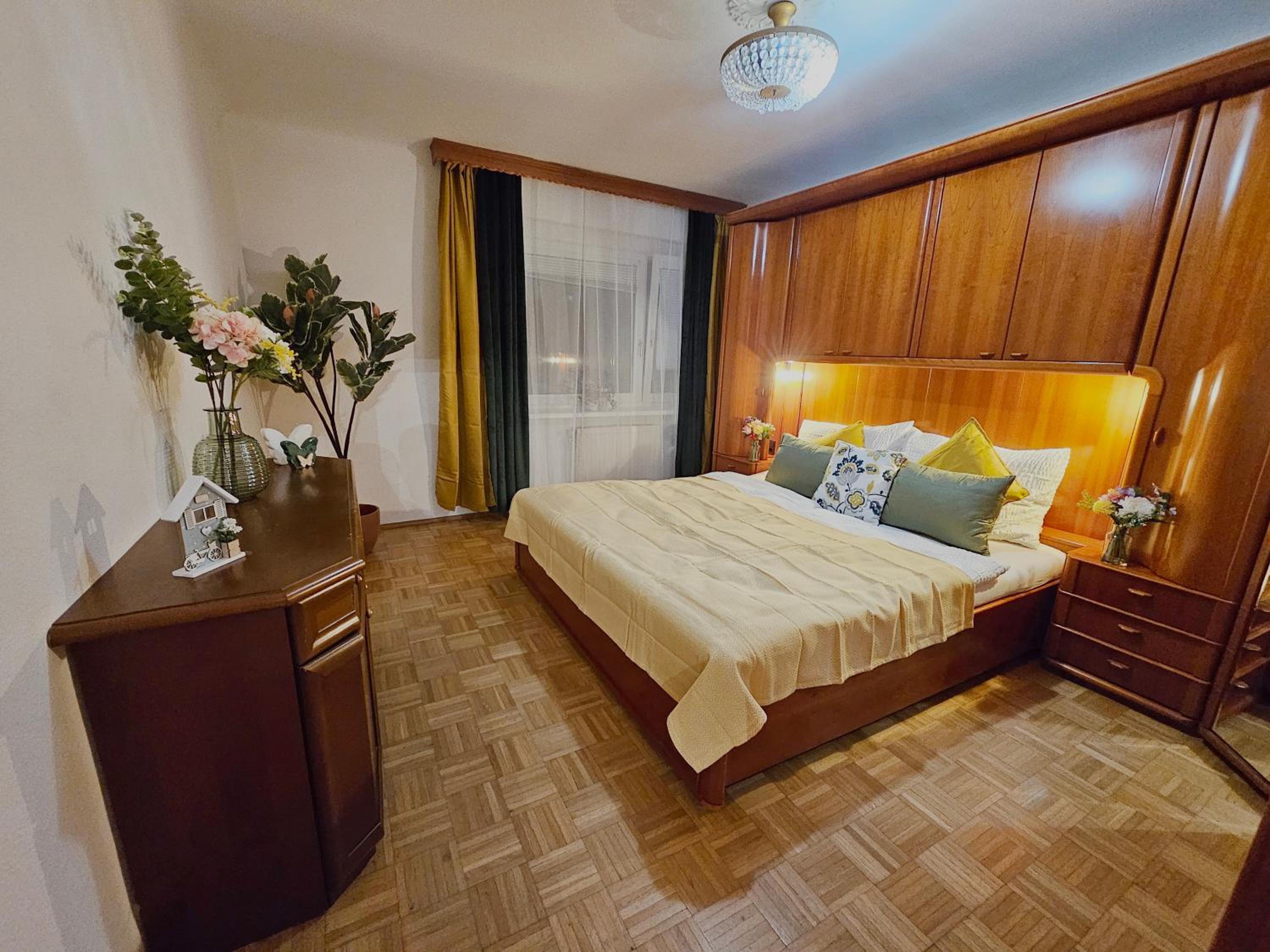 3 Room Apartment 1 minute from U-bahn U4
