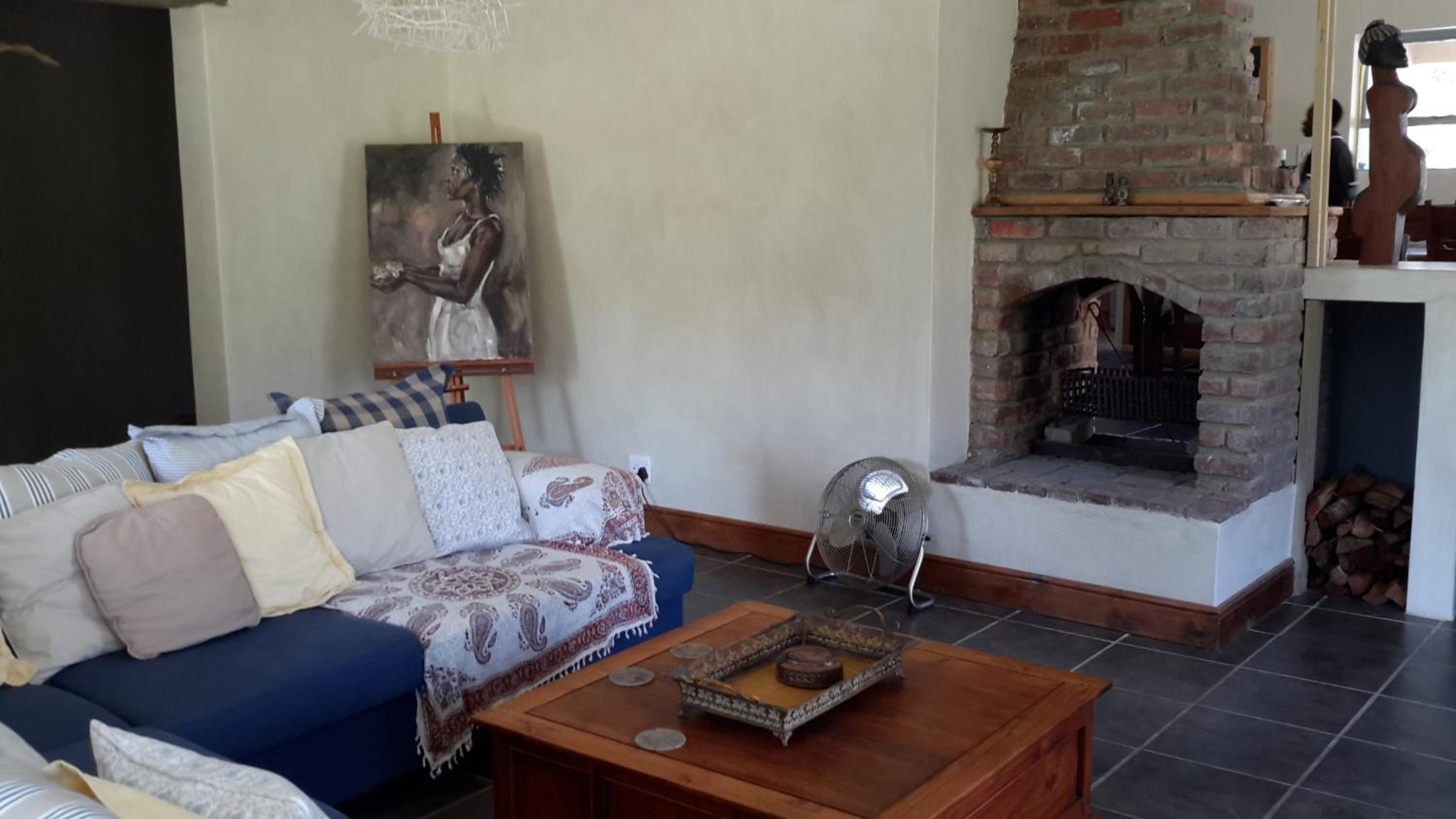 A Hilltop Country Retreat