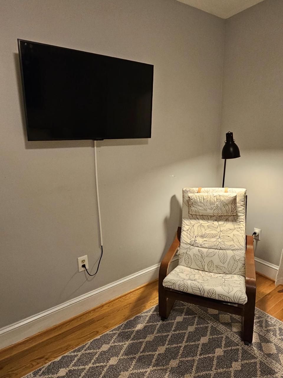 Washington DC Vacations - Peaceful 3 BR with Parking, Family Friendly near MedStar - Property Image 4