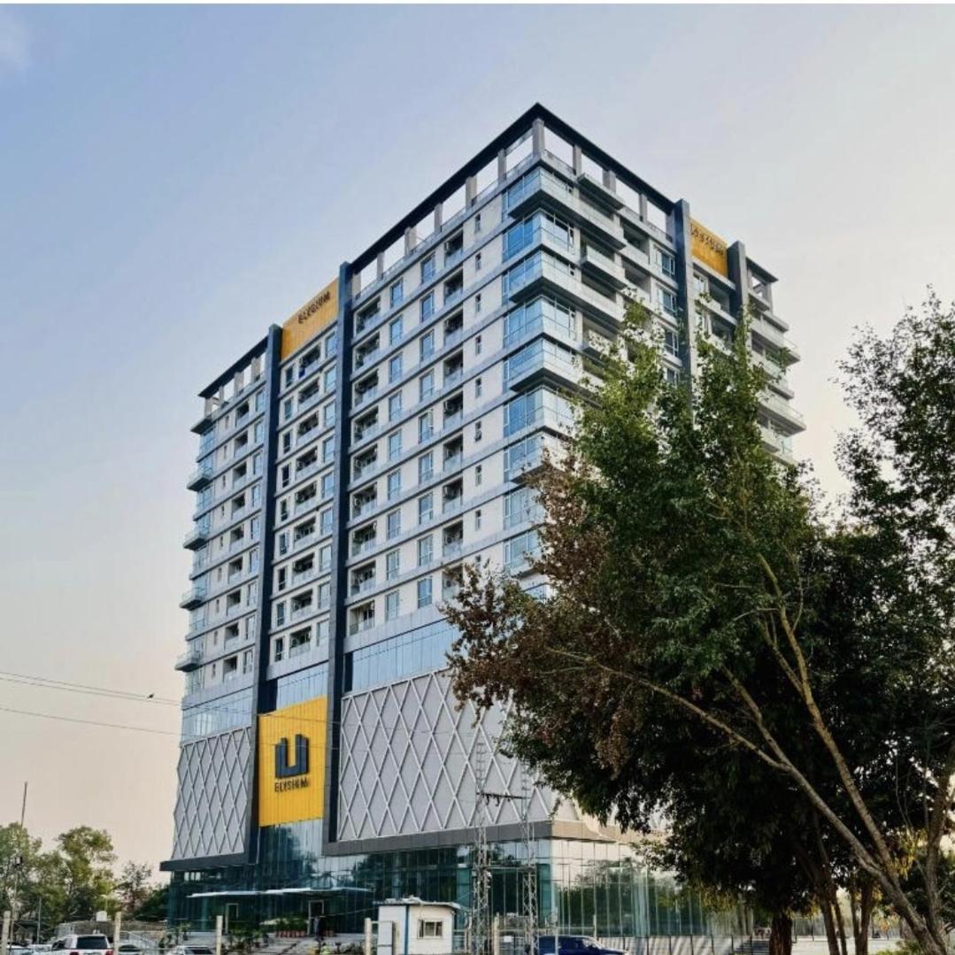 Elysium Heights Premium Serviced Apartments Facing Centaurus Mall Islamabad view 3