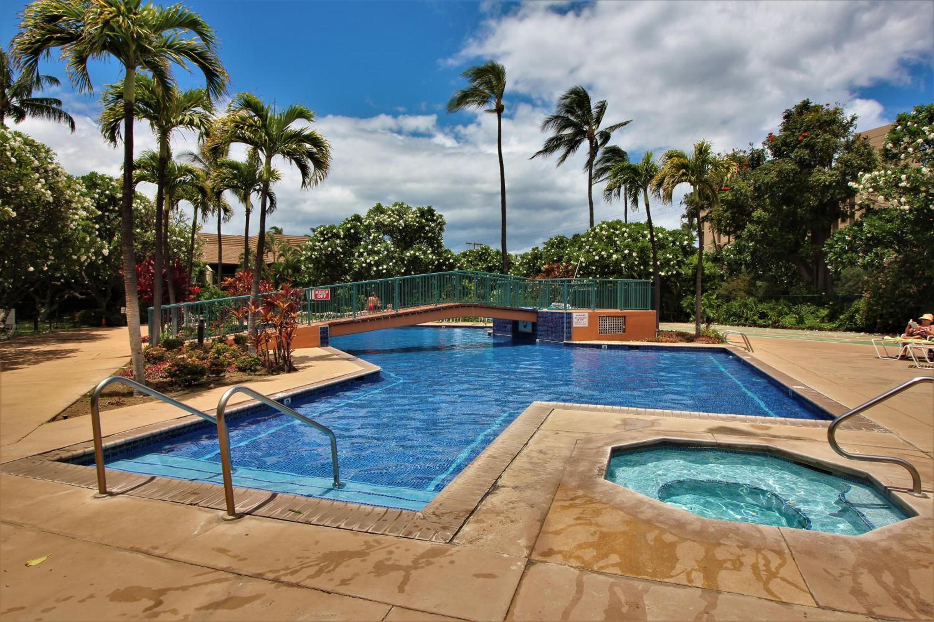 Koa Resort 3J · KOA 3J Remodeled 3BD w AC Pool Near Sandy Beach view 4