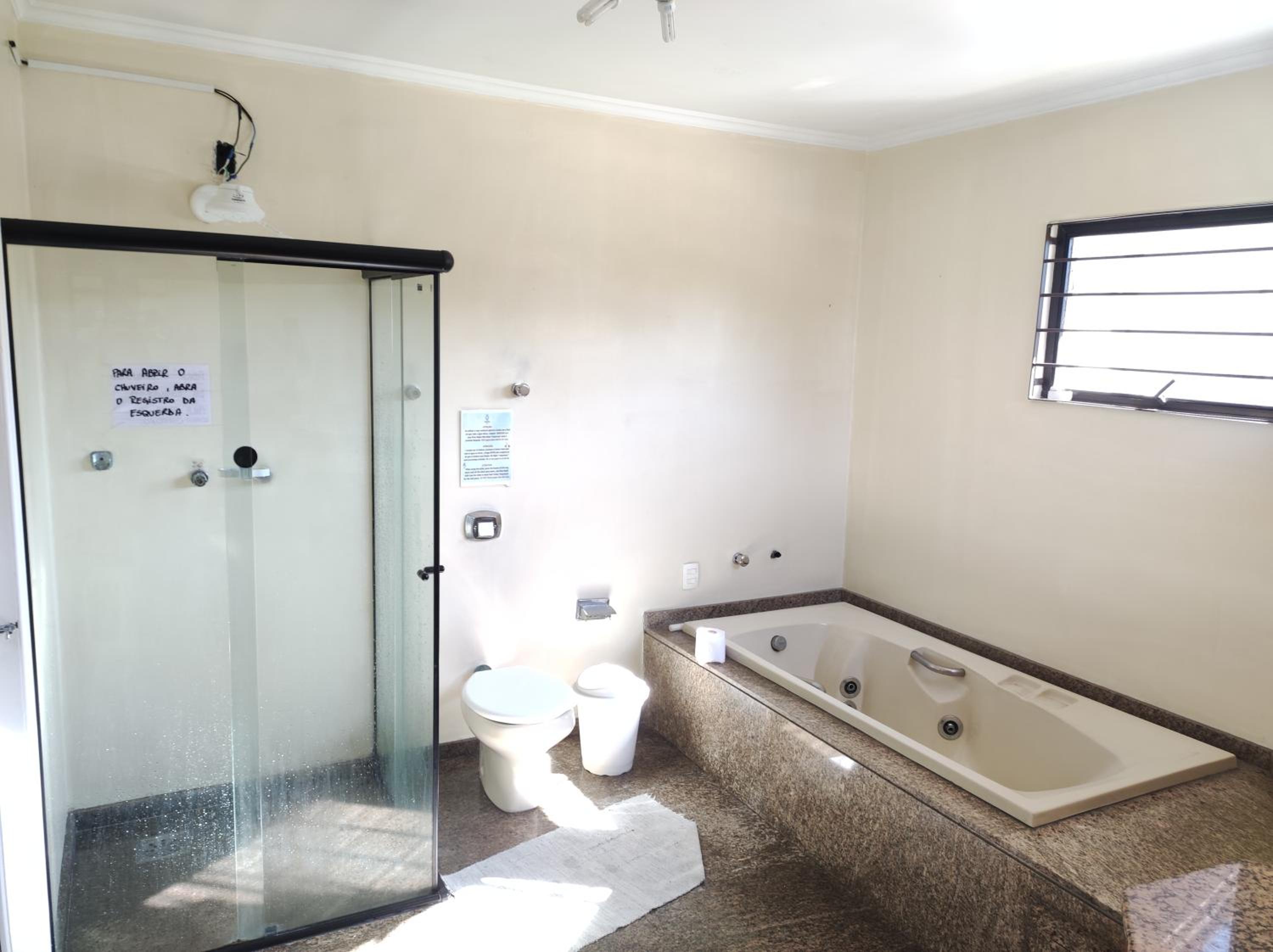 Quartos Privativos em pequena hospedagem ao lado da Beira Mar Norte