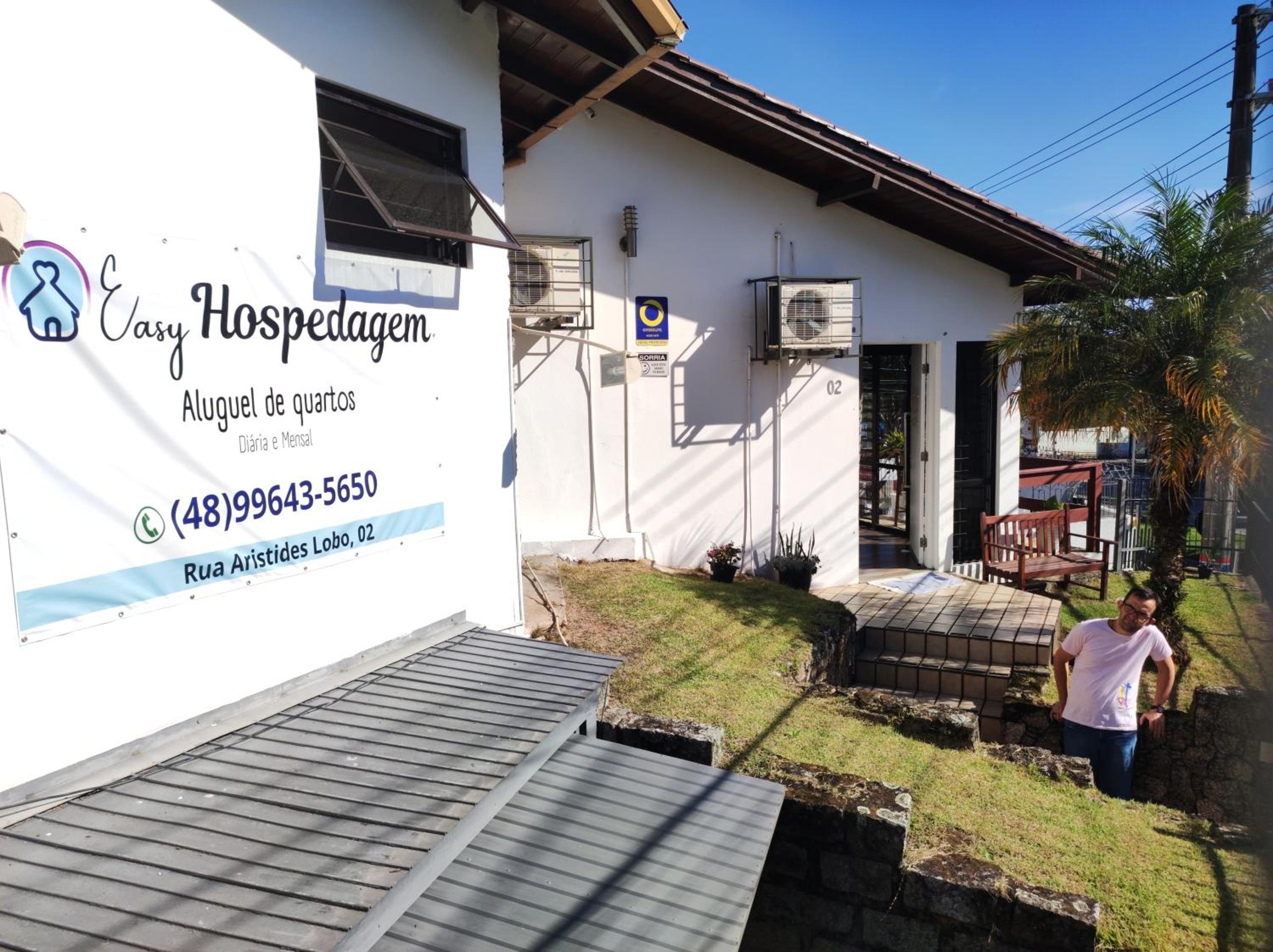 Quartos Privativos em pequena hospedagem ao lado da Beira Mar Norte