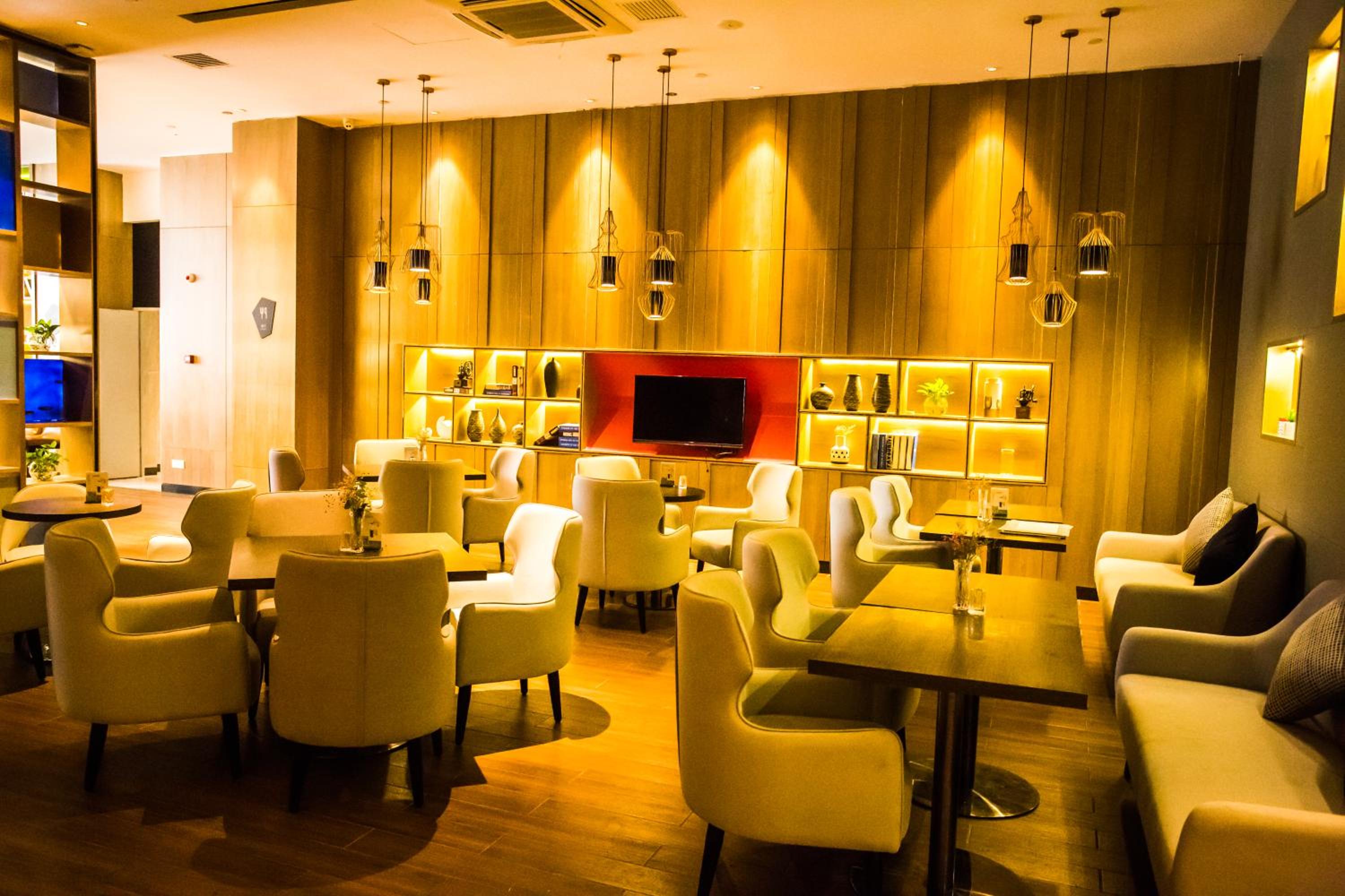 Echarm Hotel - Jingmen Yintai City Jingchu Institute of Technology