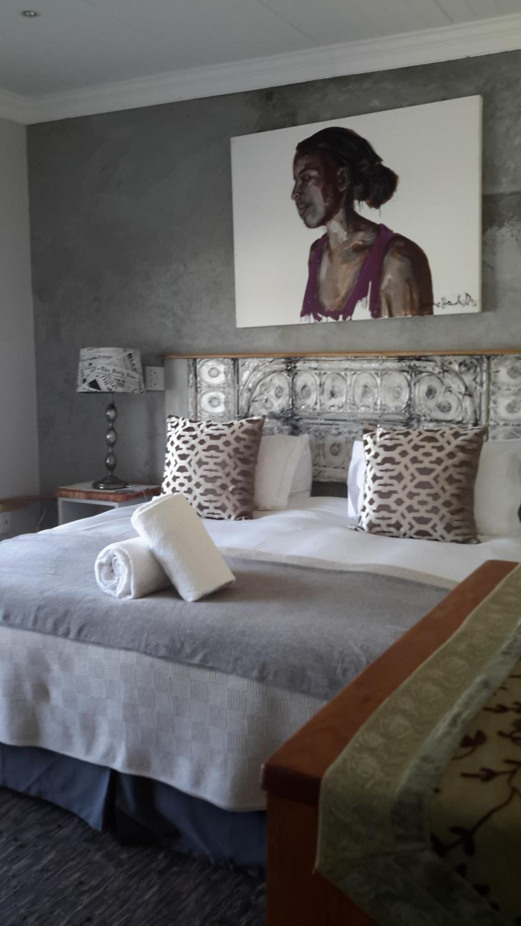 A Hilltop Country Retreat
