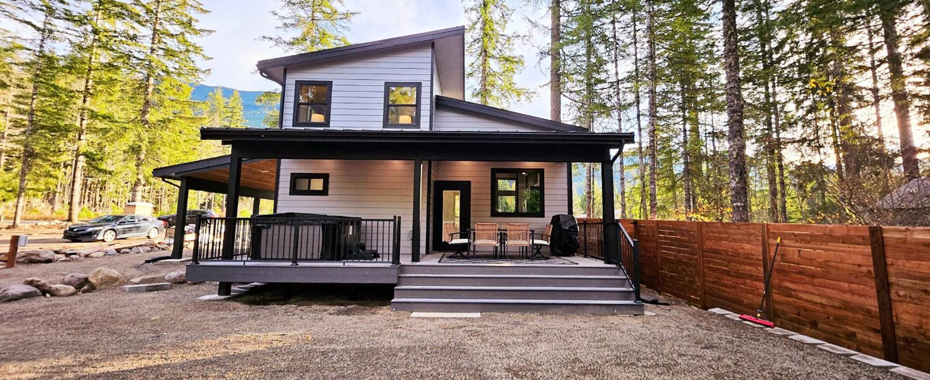 New! Modern Mountain Getaway view 5