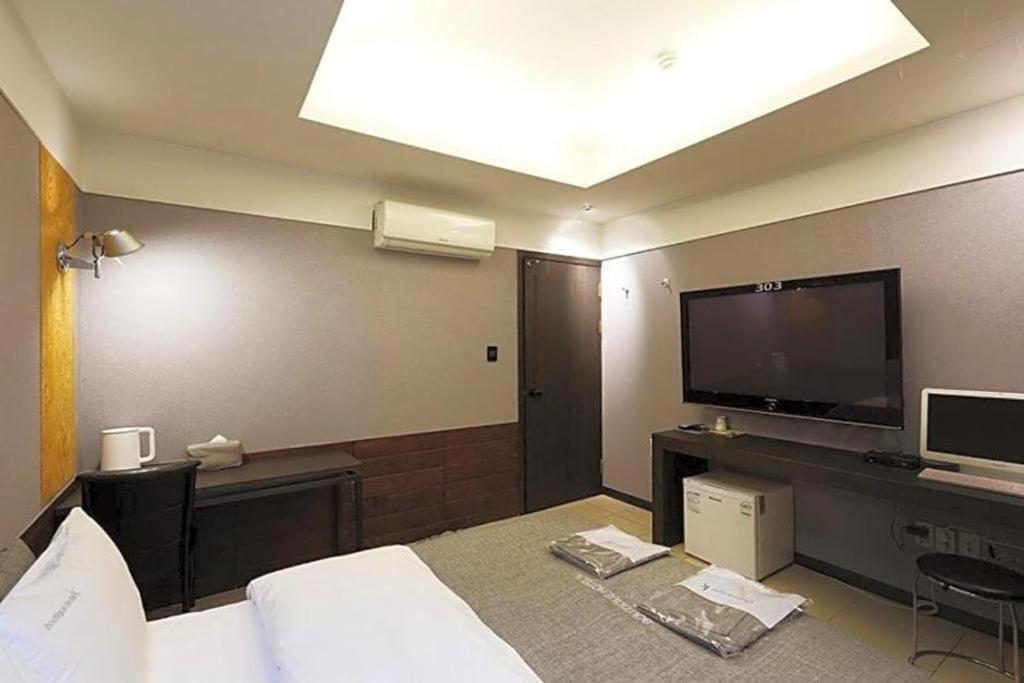 Boutique Hotel K, Seoul - 19