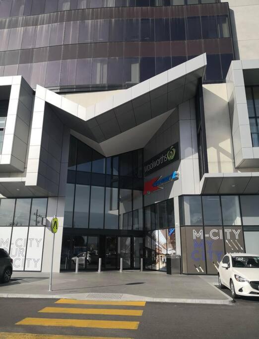 Hotel New House Near Monash Hospital, Just A 3-min Walk